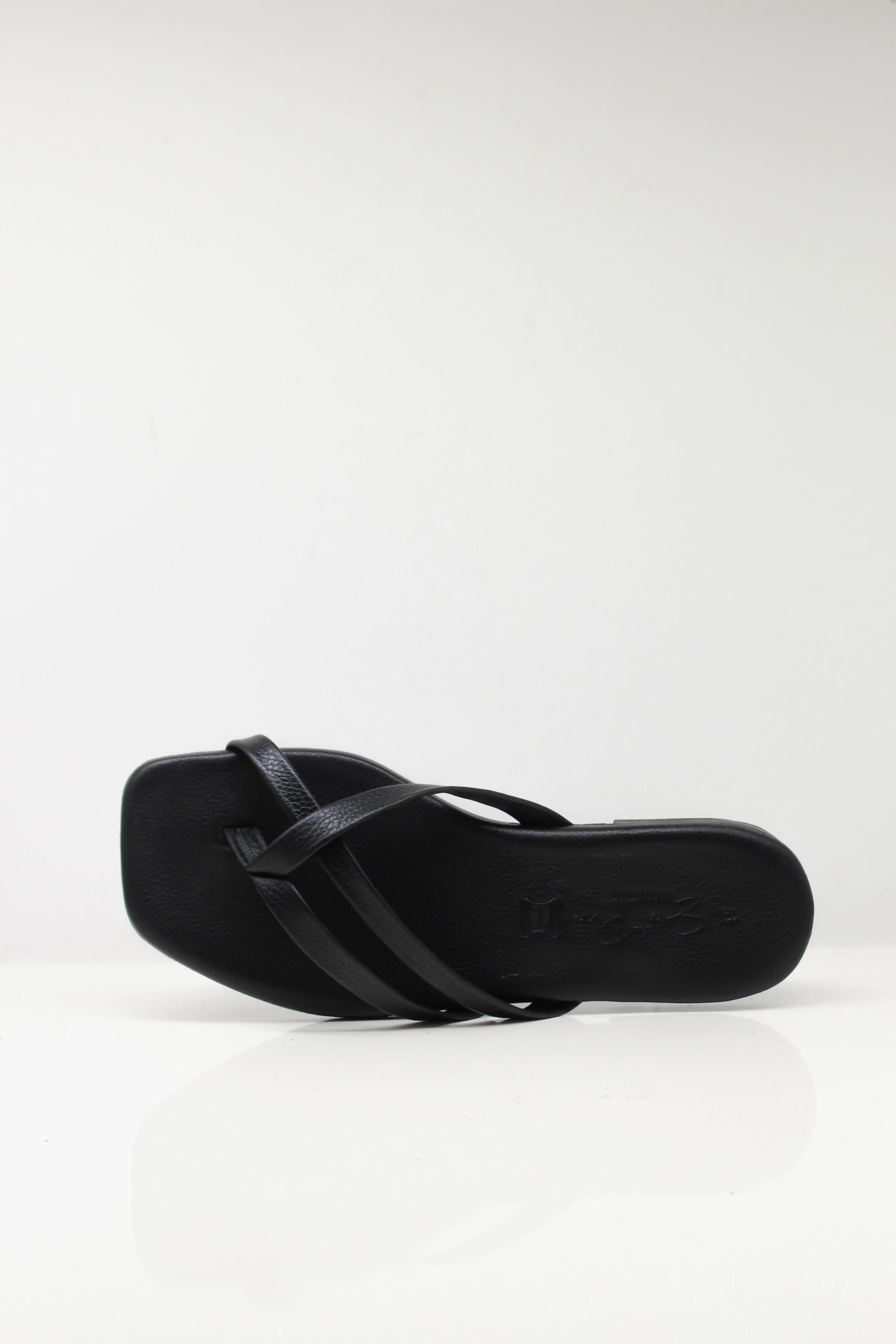 Raven - Urban Sandal