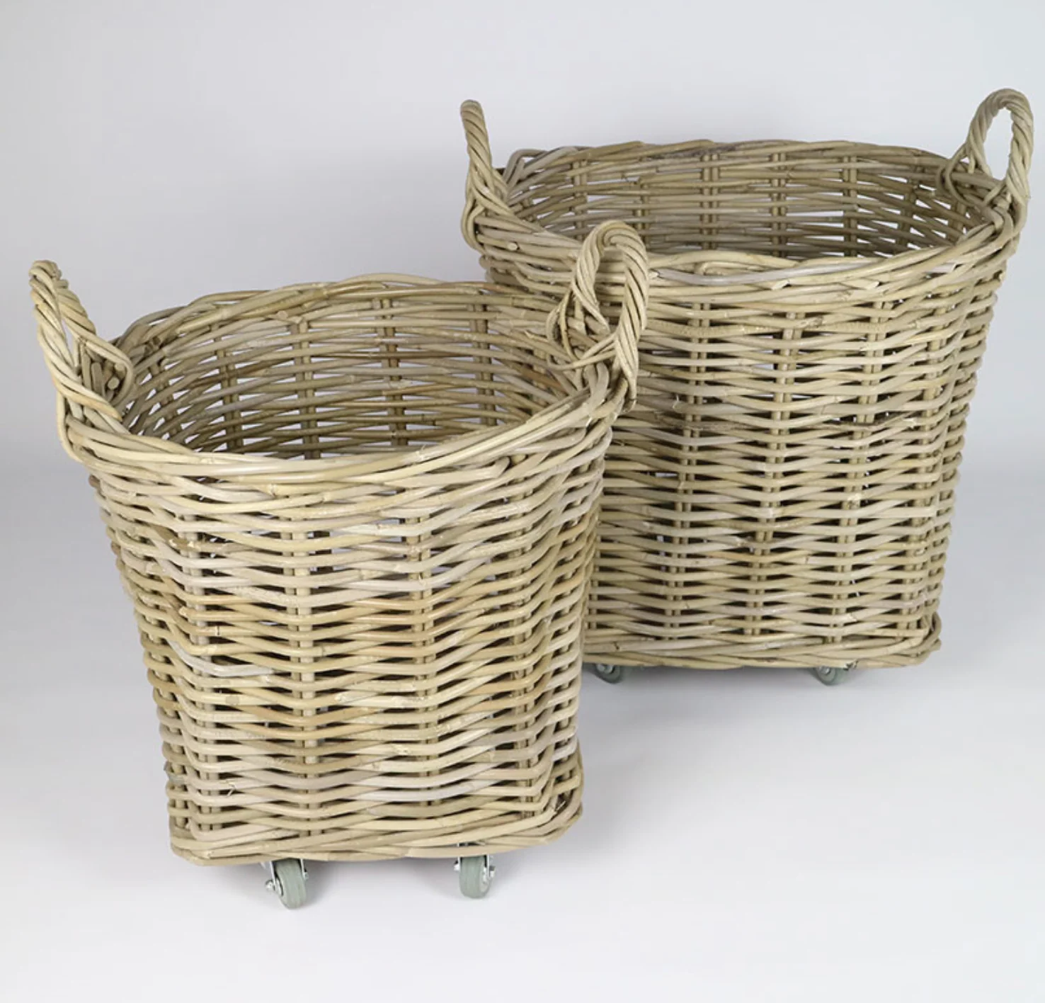 Round Basket On Wheel Set Of 2