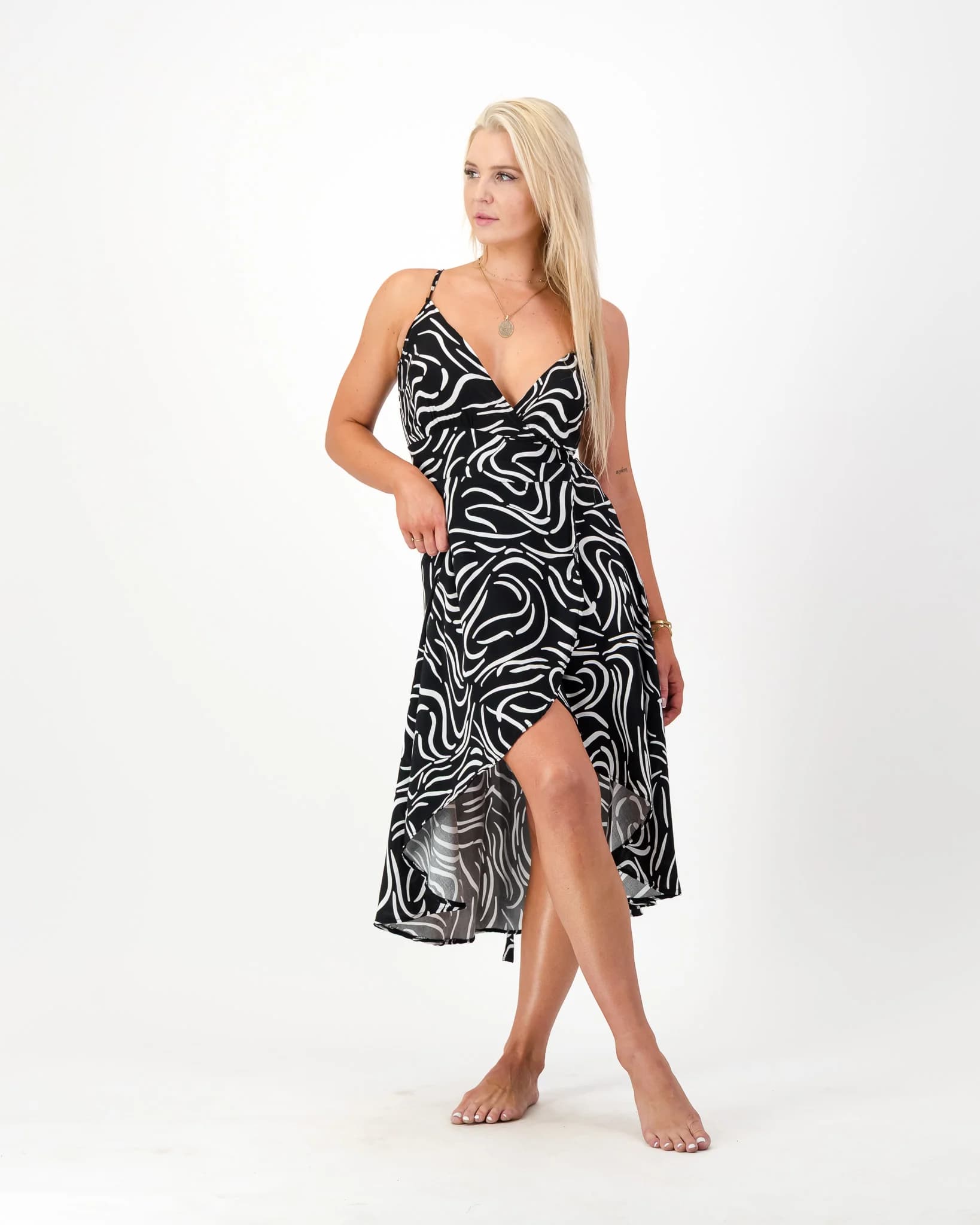 Shoreline Wrap Dress - Black
