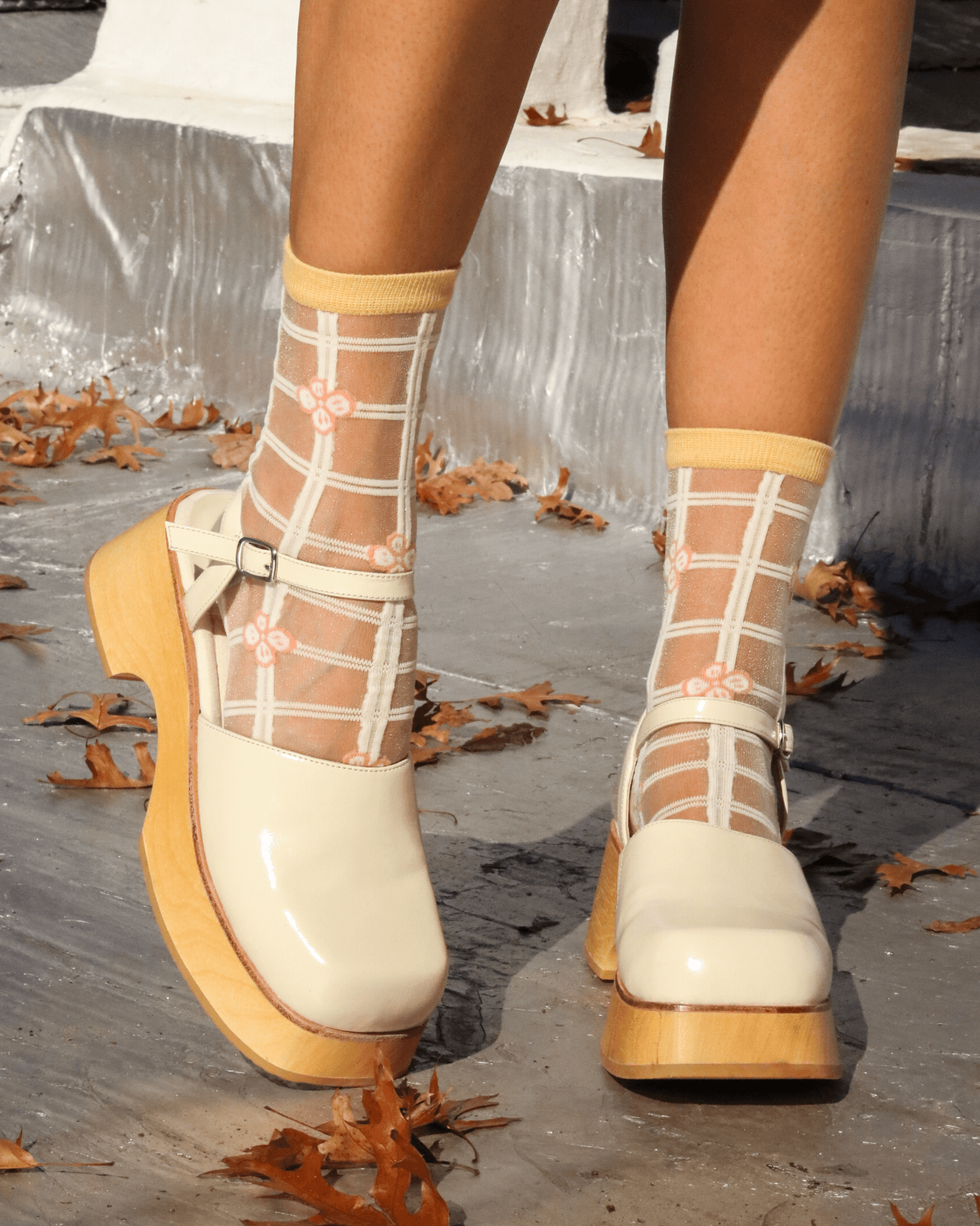 OFF-DUTY IVORY