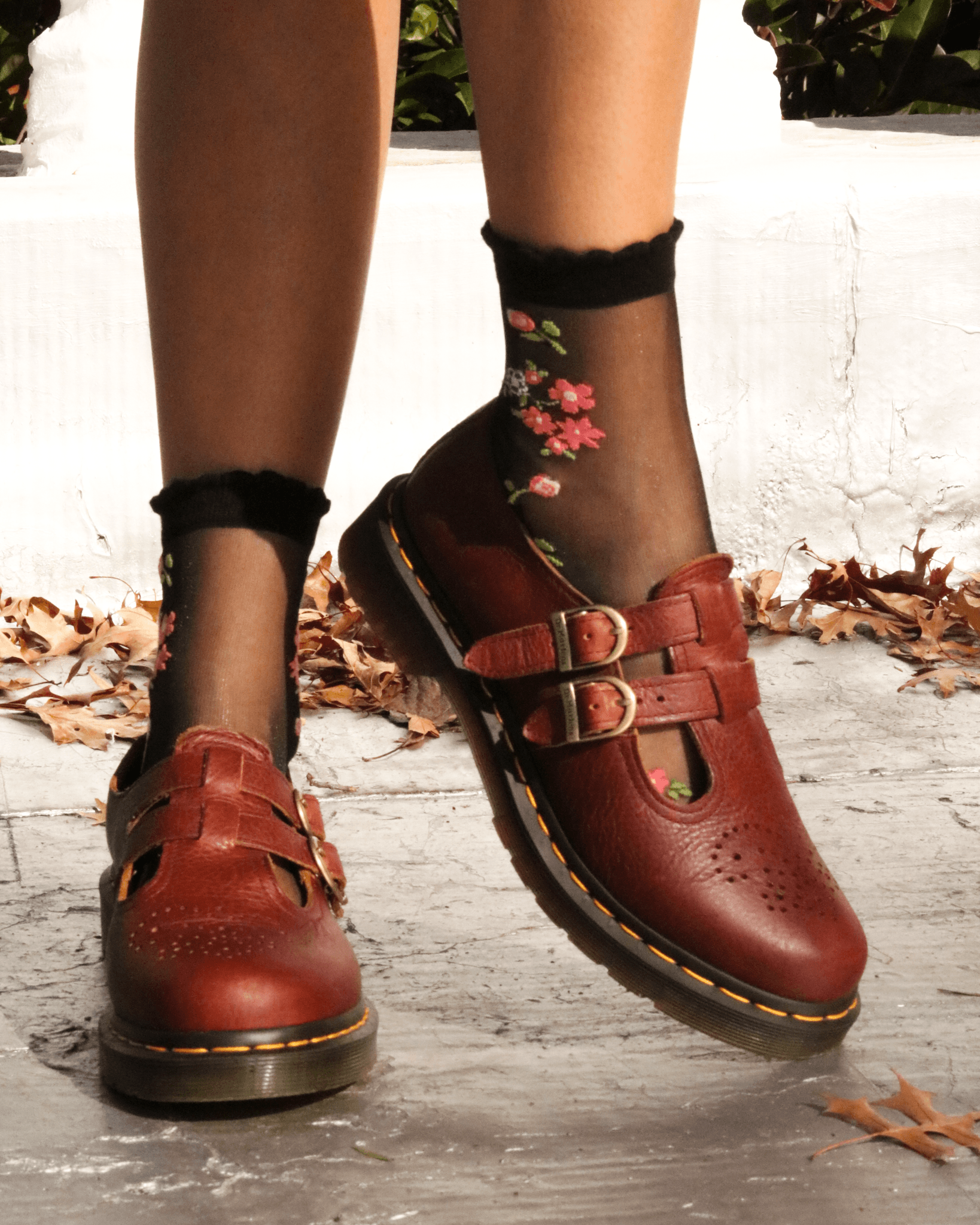 DR. MARTENS 8065 CASHEW AMBASSADOR LEATHER