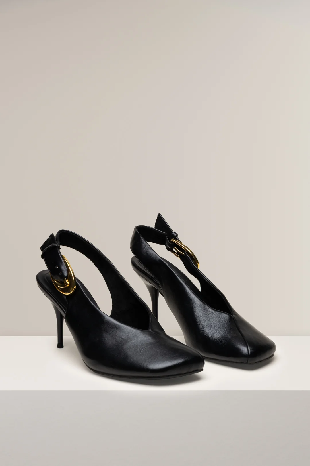 Nobesuthu Slingback Heel