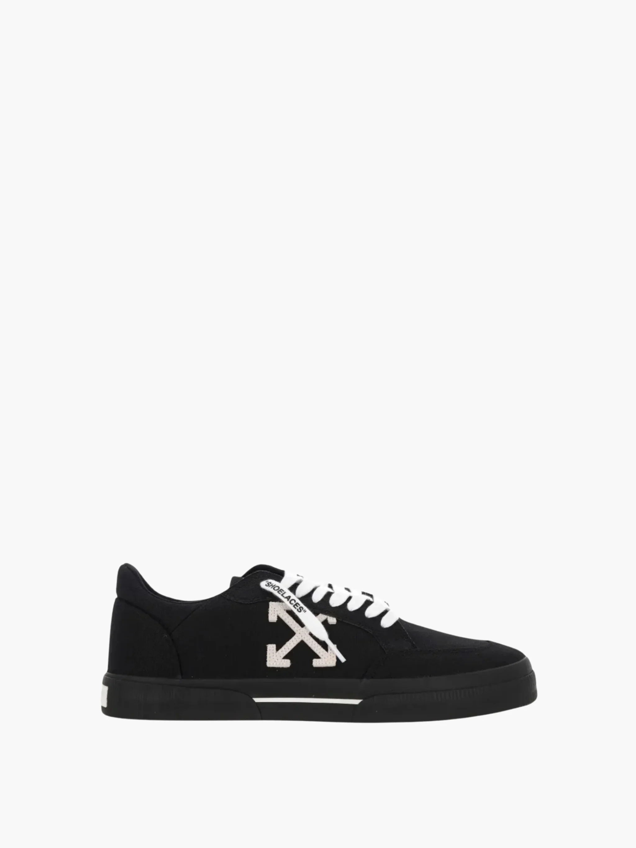 Off-white Sneakers Ows107 M-vulc Low Black/White