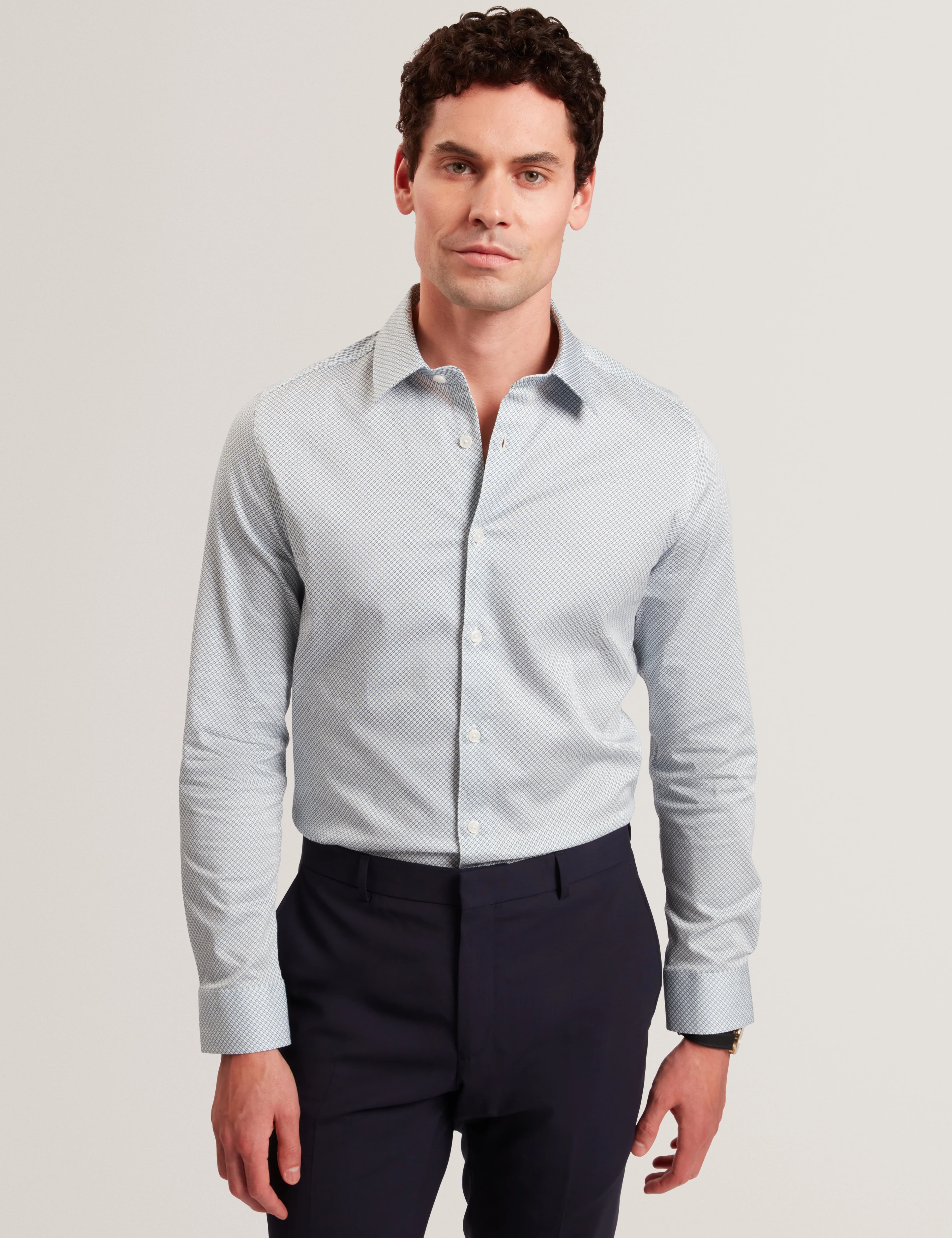 OLWENO: Slim Fit Geo Print Shirt