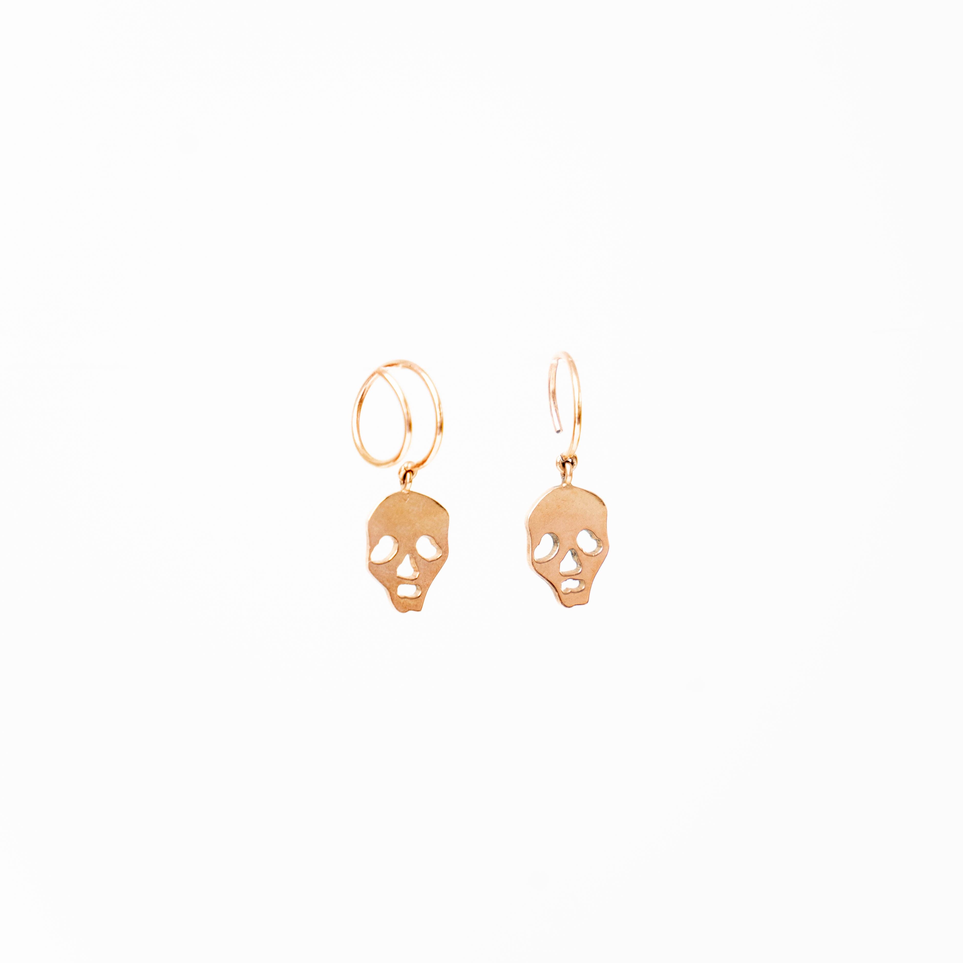 Flat Skull Earrings in Gold