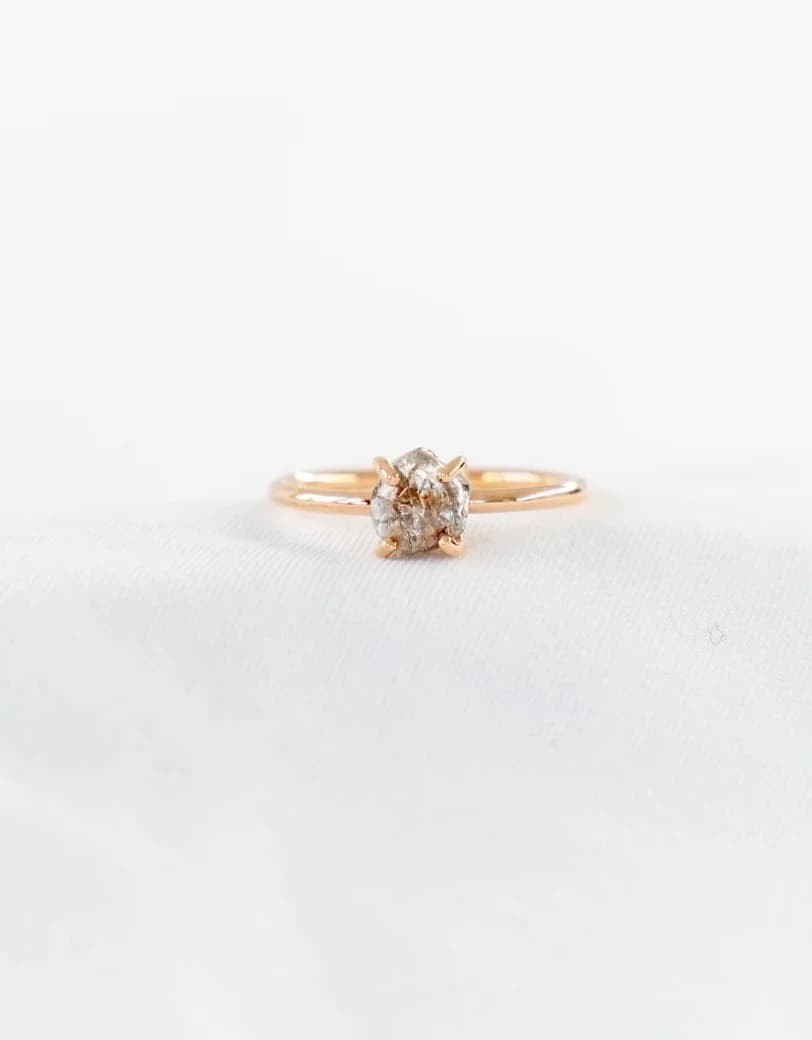 Earth-Cut Diamond Hera Ring