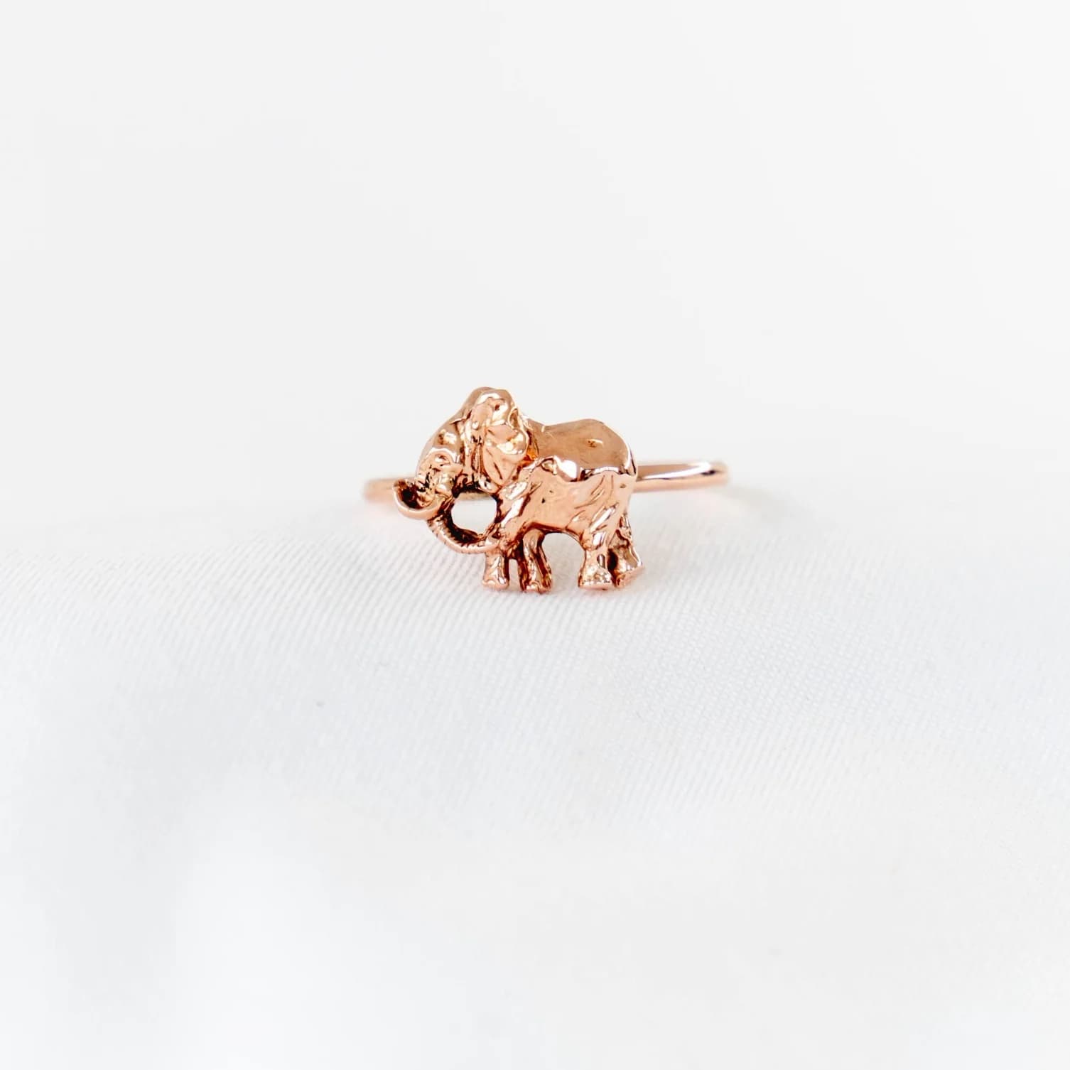 GOLD ELEPHANT RING