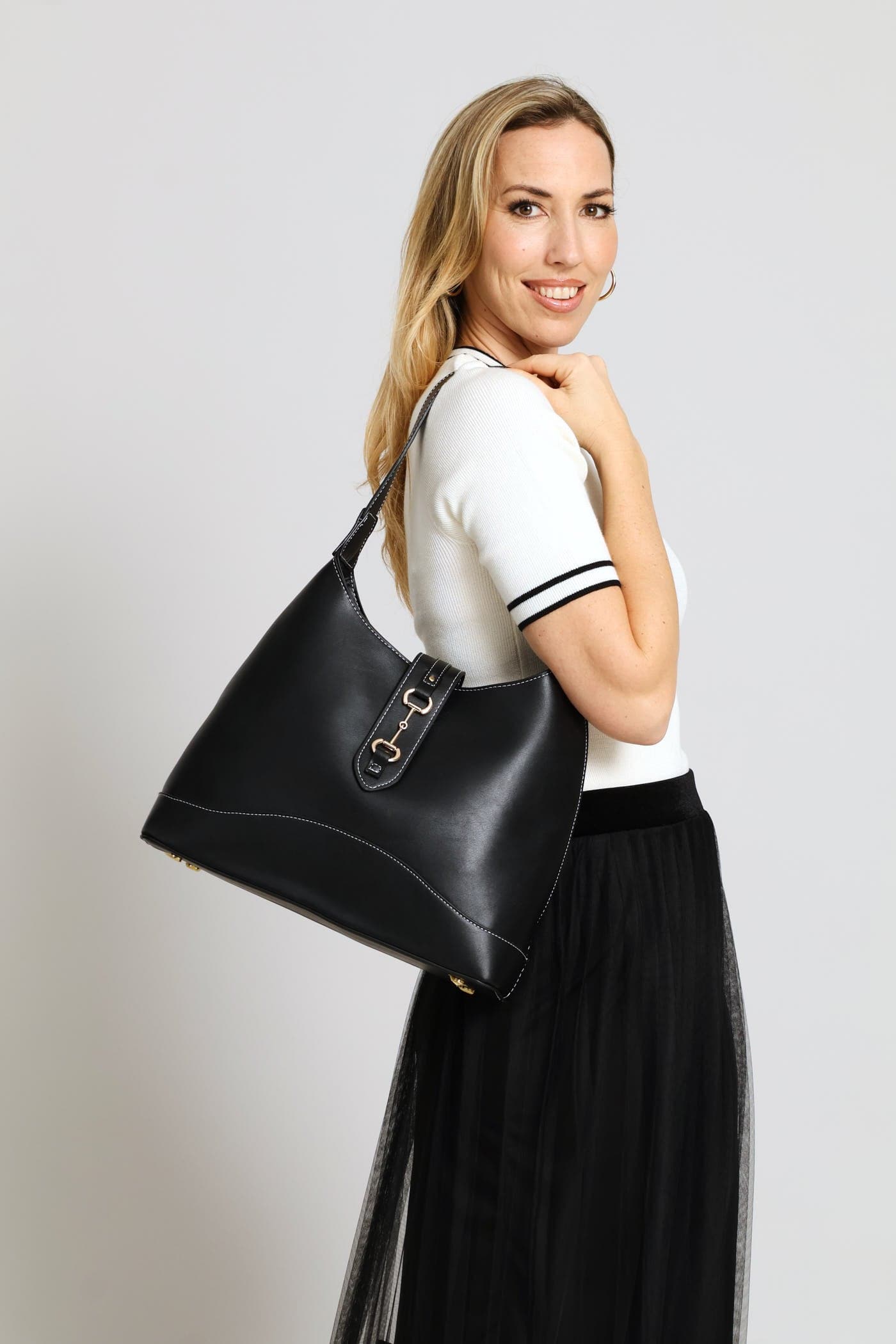 Snaffle Detail Shoulder Bag - Black