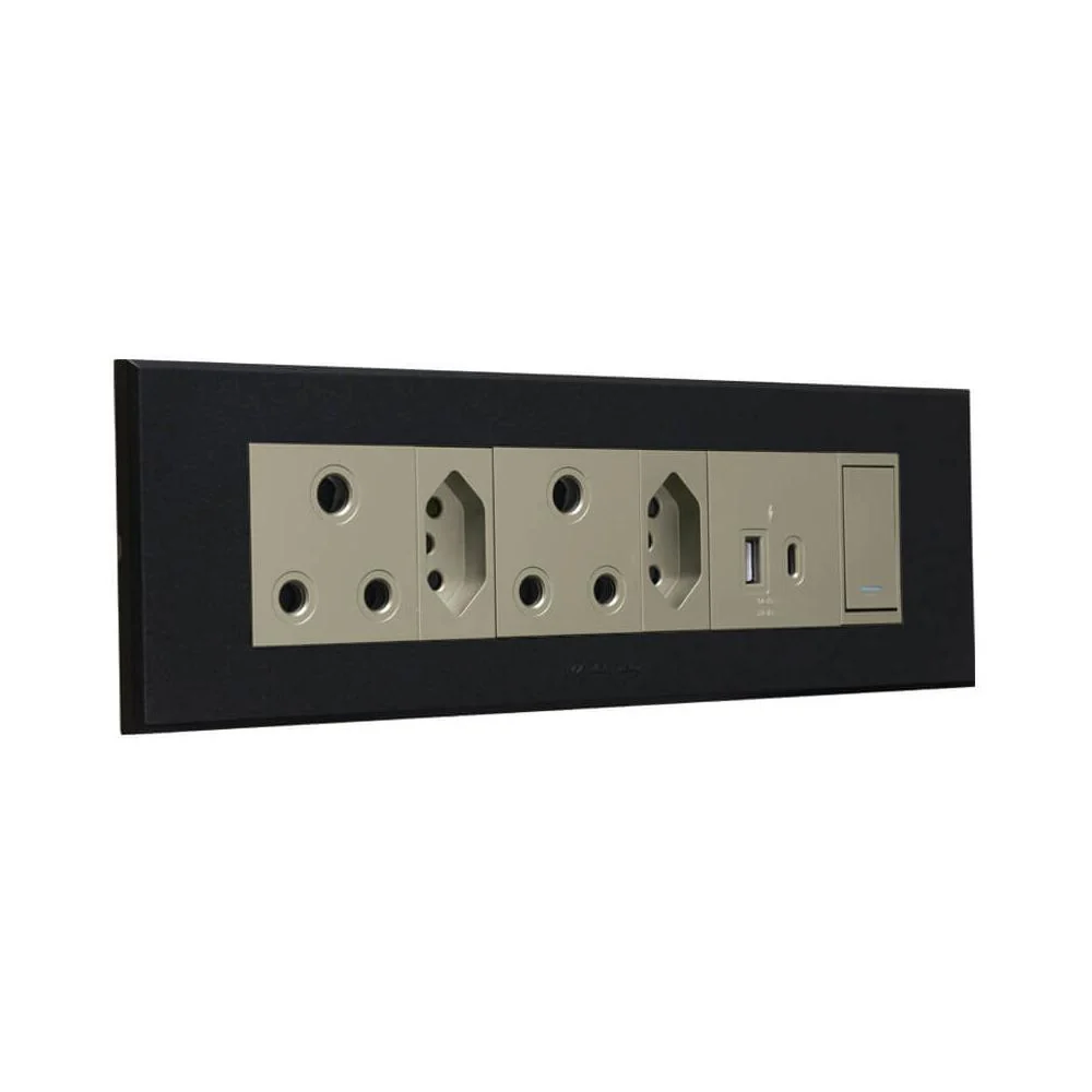 VETi 3 Aura Omni Cluster 2x USB + 2x V-Slim + 2x RSA Sockets