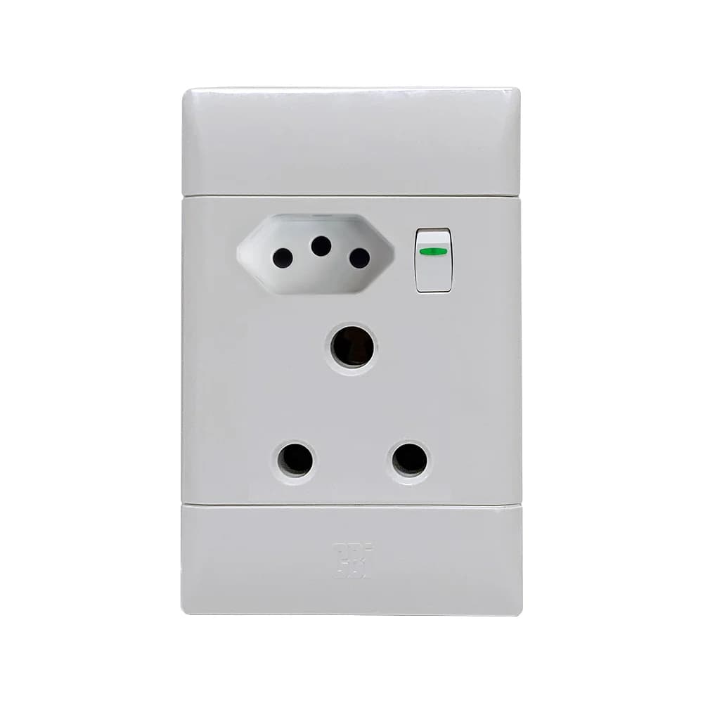 CBi Switch Ultra Double Switched Combo Socket 4x2