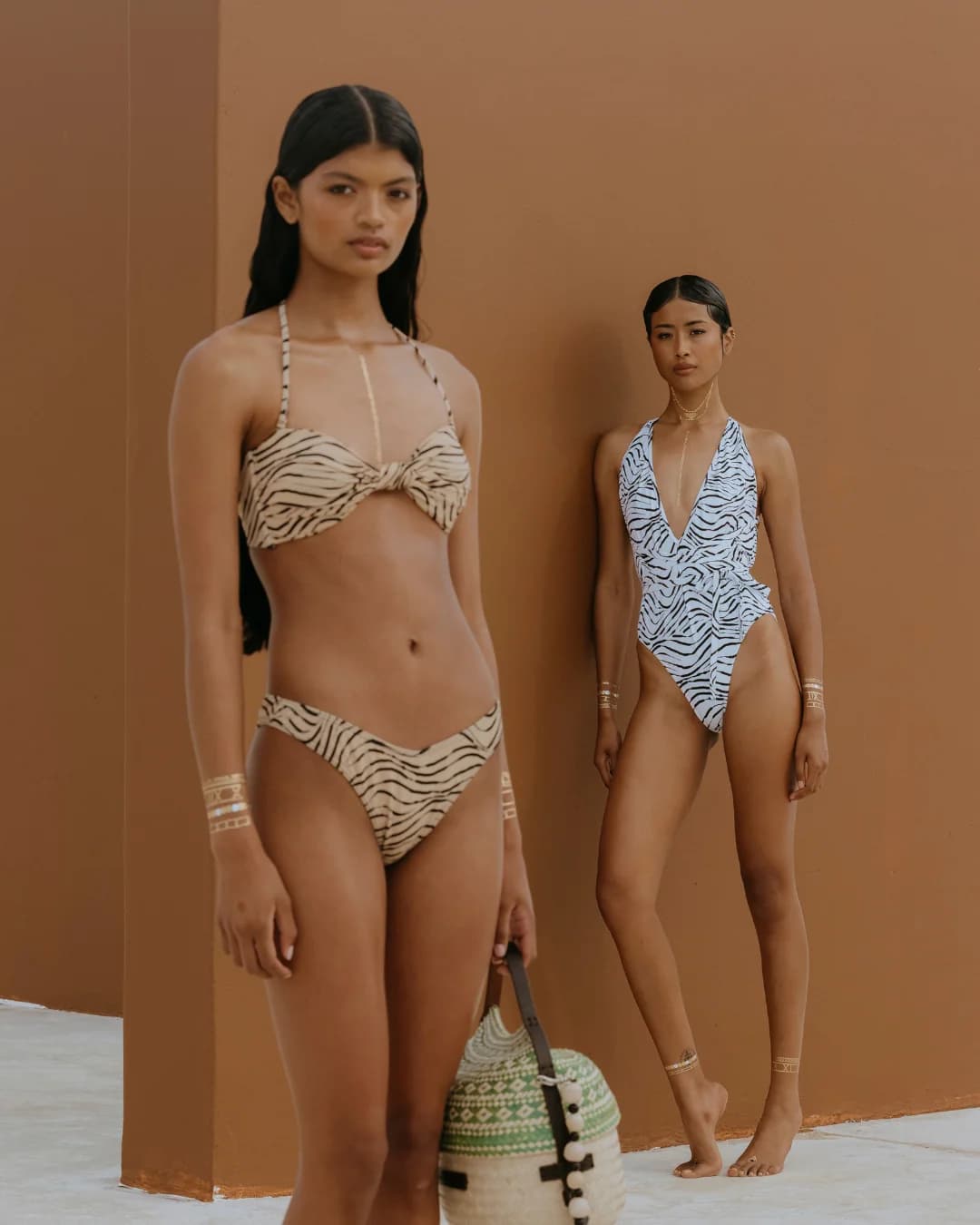 Sandstone Serengeti - Pisces Top