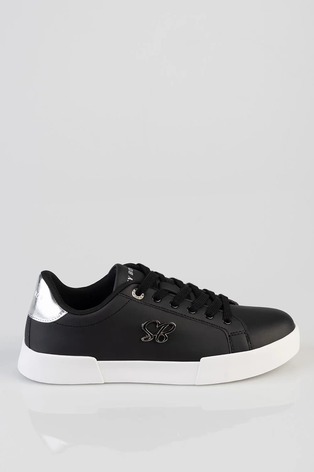 ARRIVAL SNEAKERS