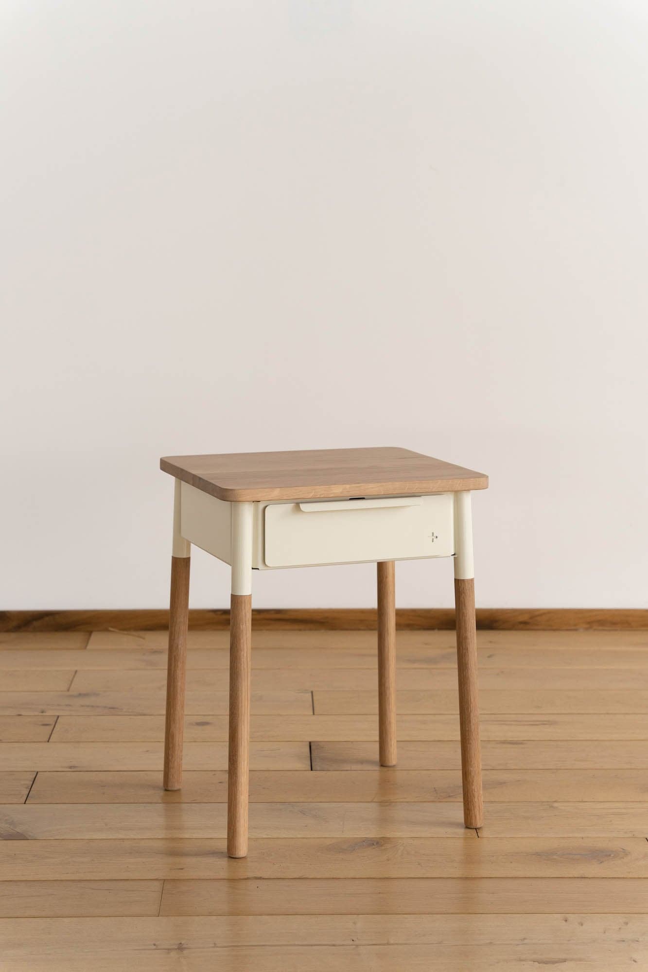 Firenze Bedside Table