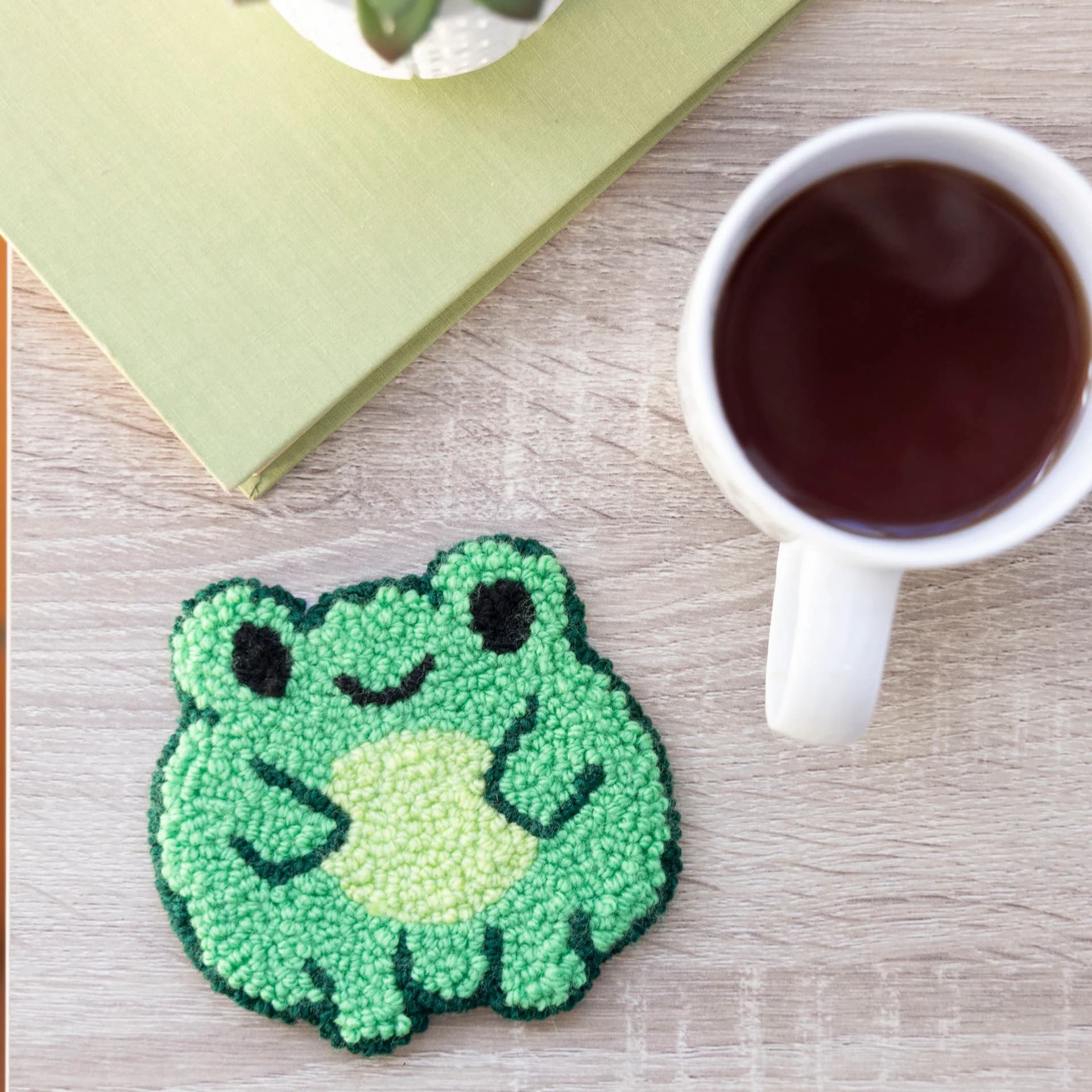 Frog Mug Rug