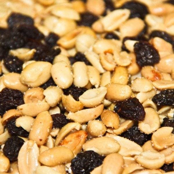 Peanuts Roasted & Salted & Raisins - 1kg