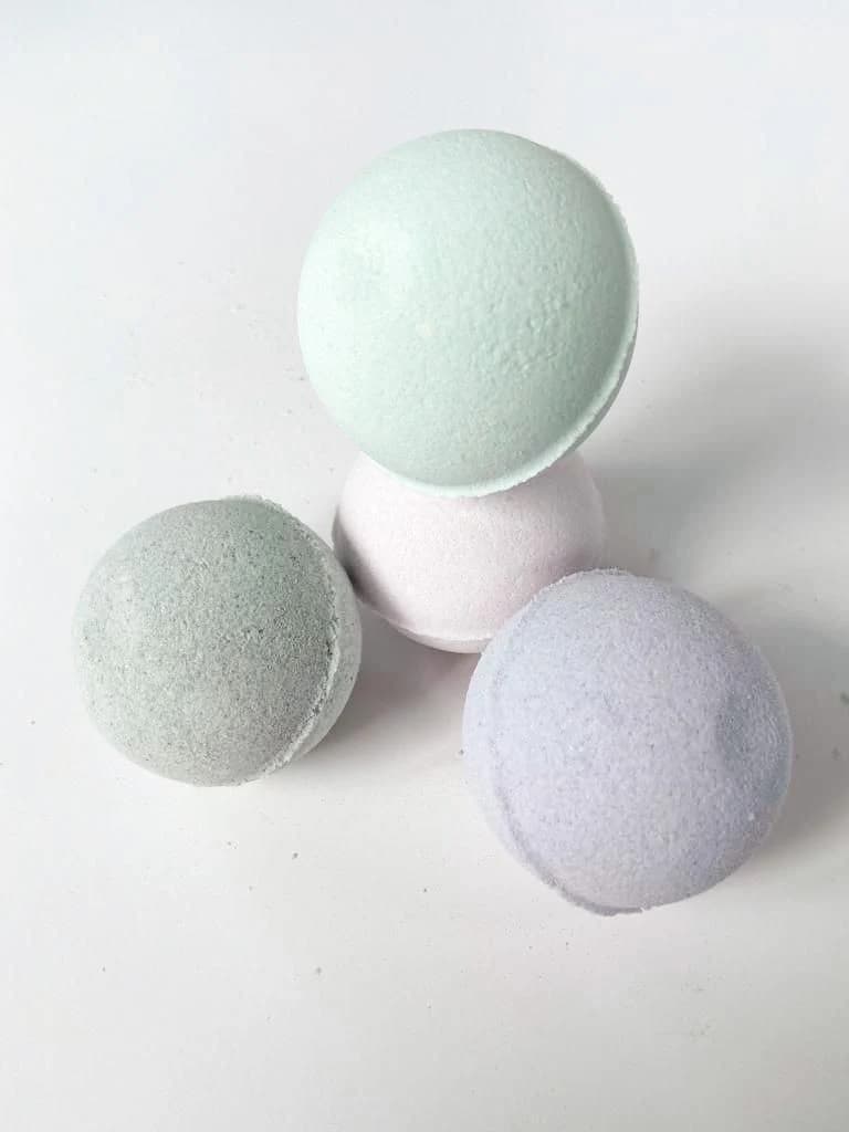 Earth & Edge Essential Oil Medium Bath Bomb Gift Pack - 4 Pack