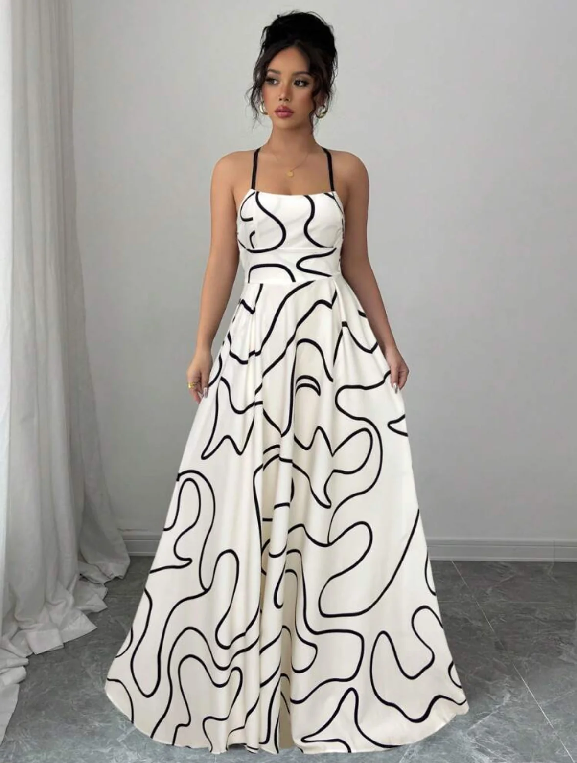 Backless Criss-Cross Straps Maxi Dress