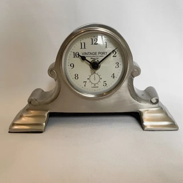 Pilot Clock