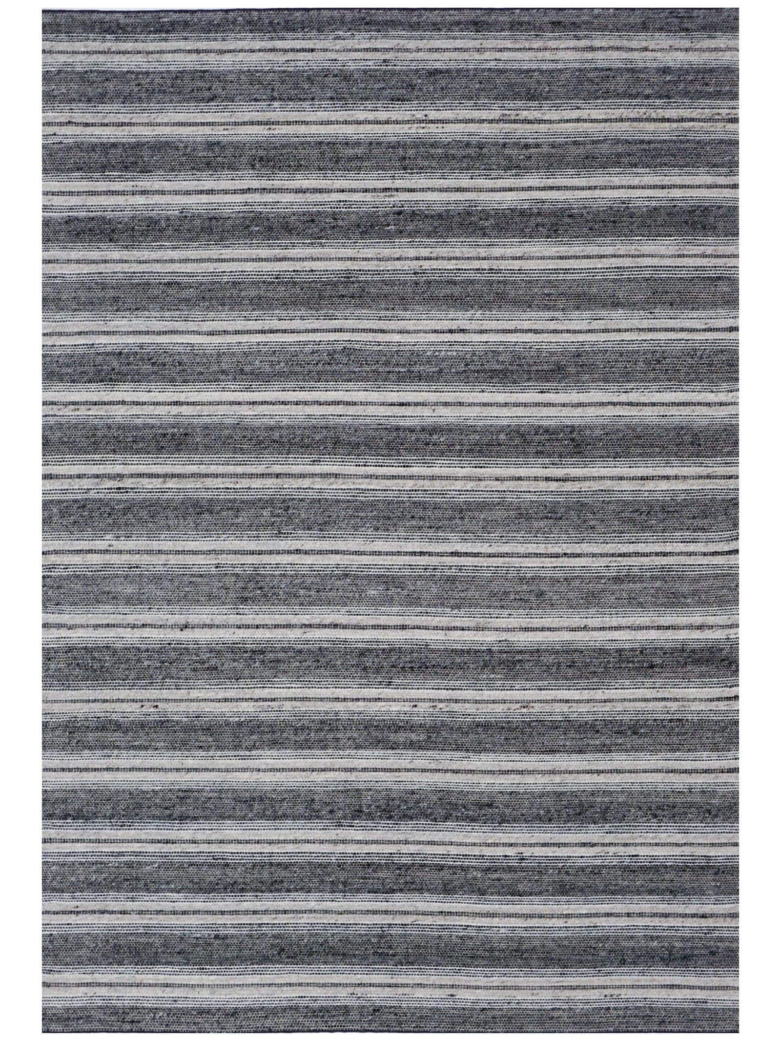 Carlos Rug in Darkness