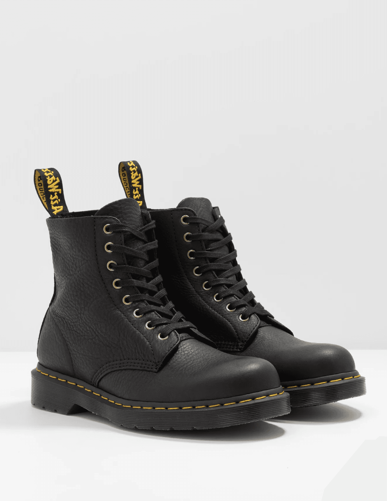 DR. MARTENS 1460 PASCAL AMBASSADOR BLACK