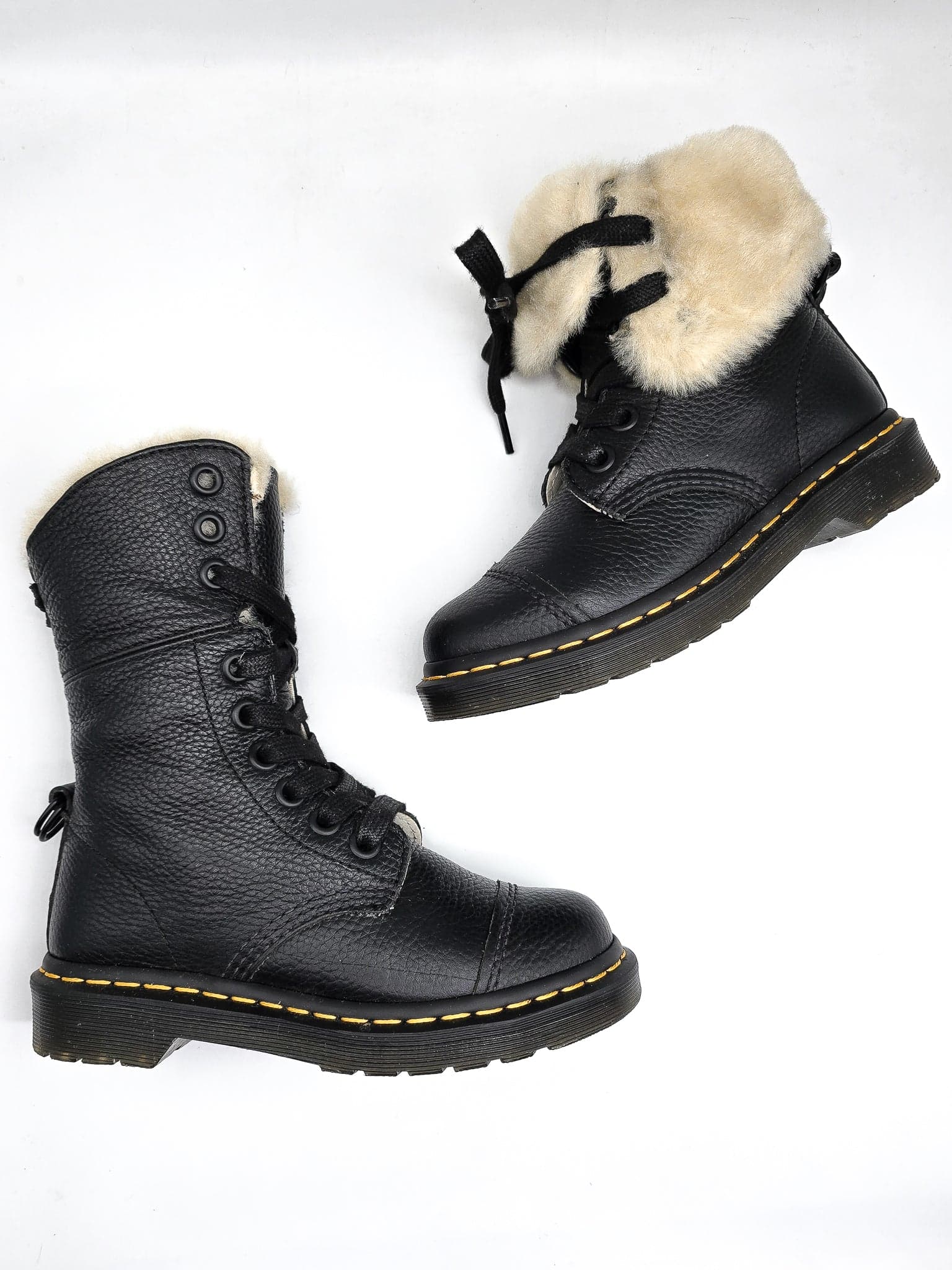 DR. MARTENS AIMILITA TRIUMPH FL BLACK AUNT SALLY UK 3 - Pre-Loved