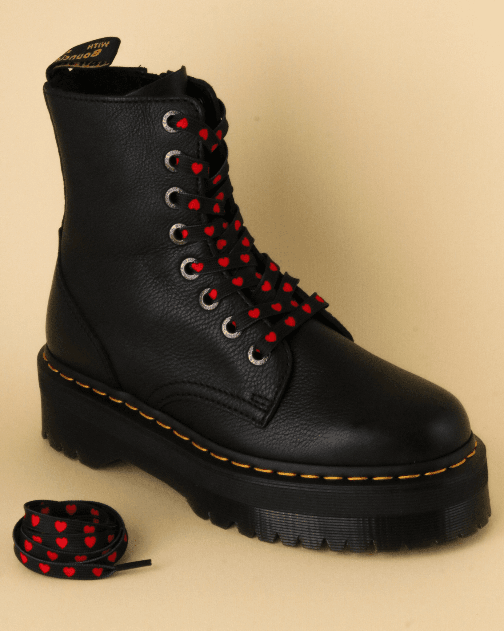 FLAT BLACK RED HEART LACE 150cm