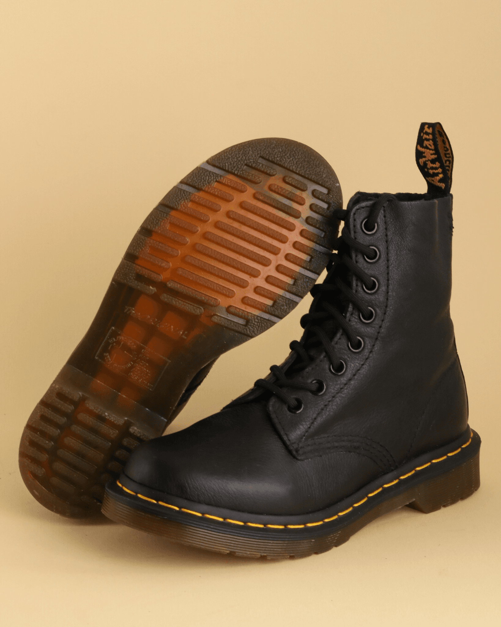 DR. MARTENS 1460 PASCAL BLACK VIRGINIA UK 3 - Pre-Loved