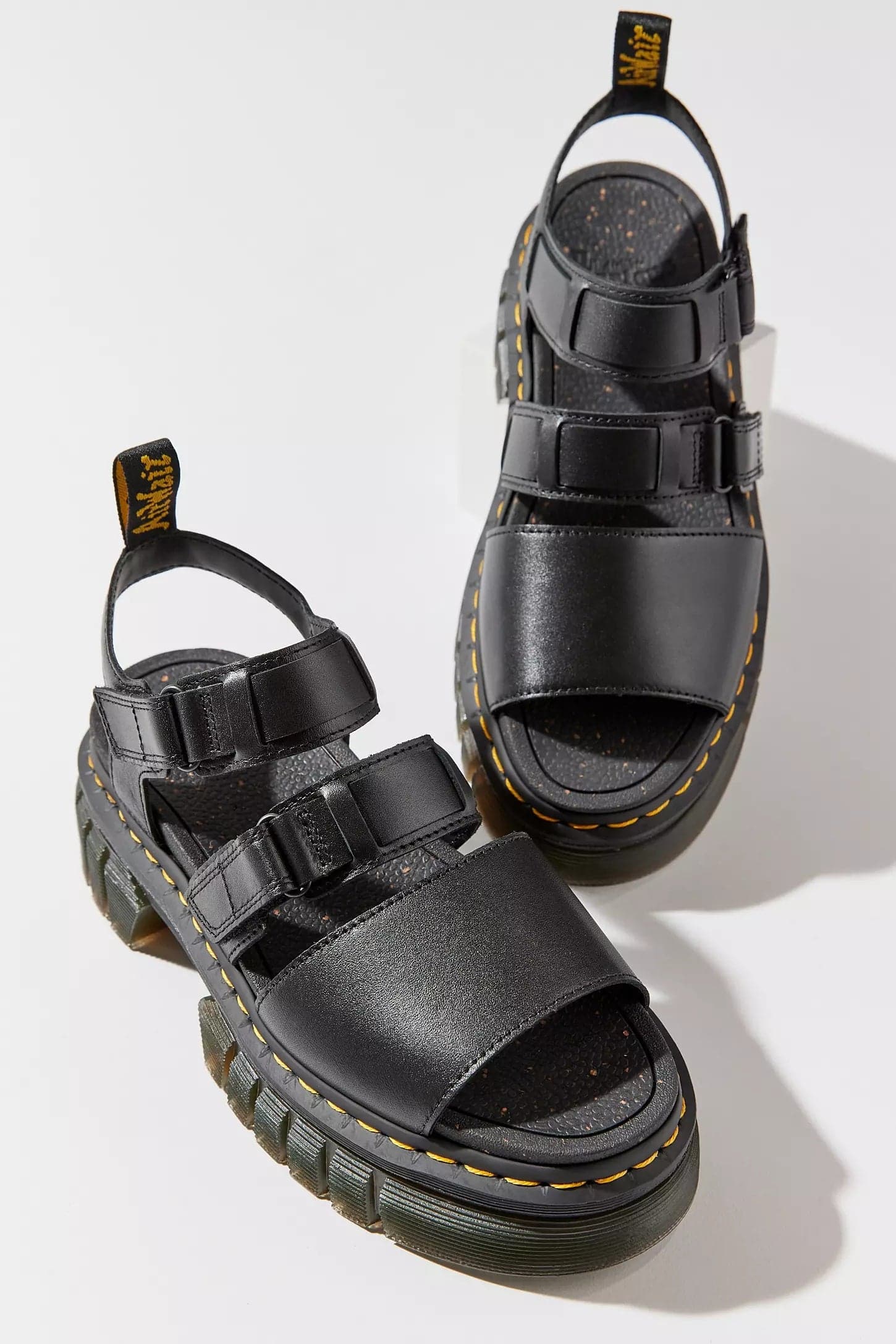 DR. MARTENS RICKI 3 STRAP PLATFORM SANDALS