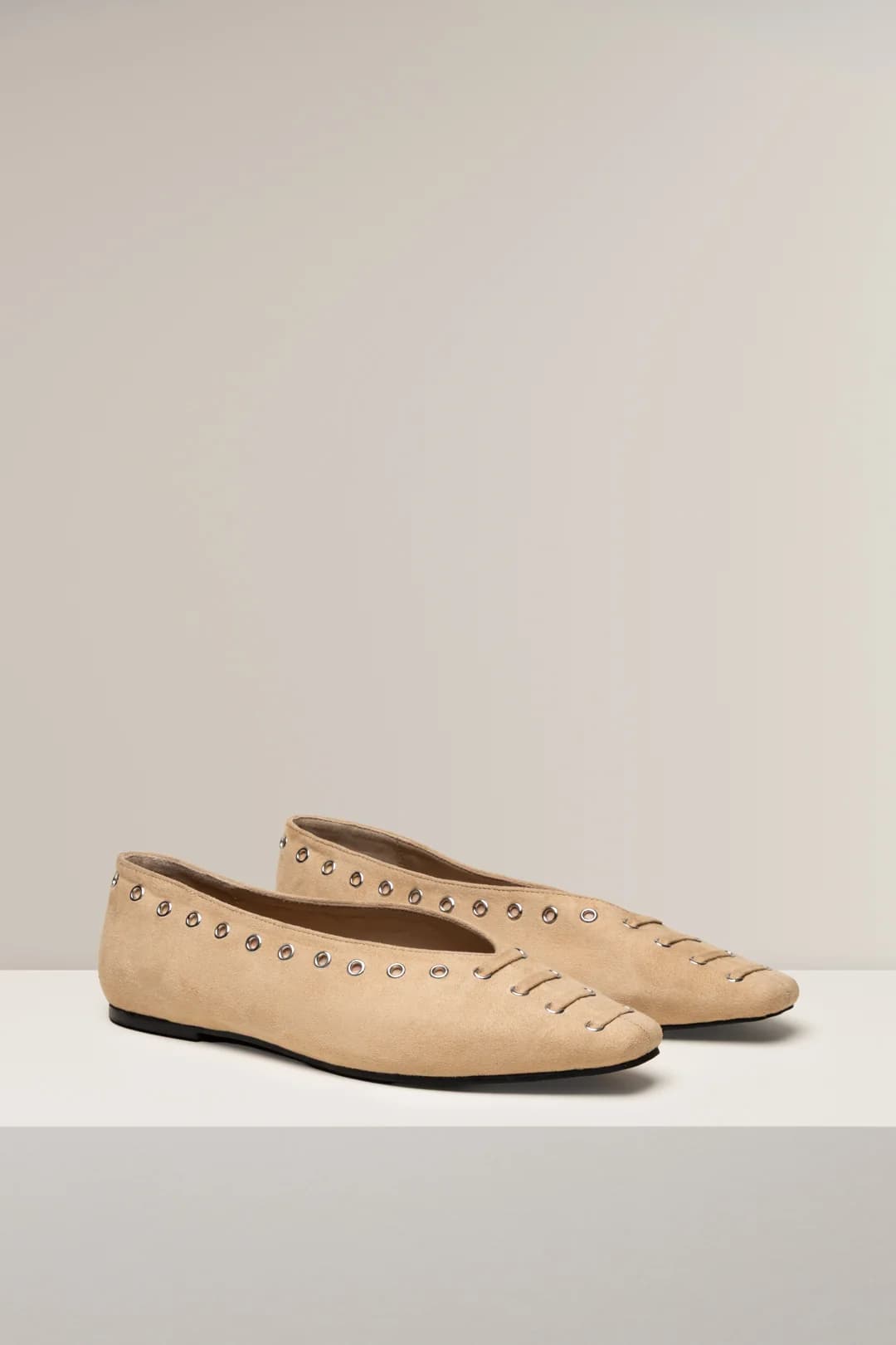 Salamina Stud Detail Pump