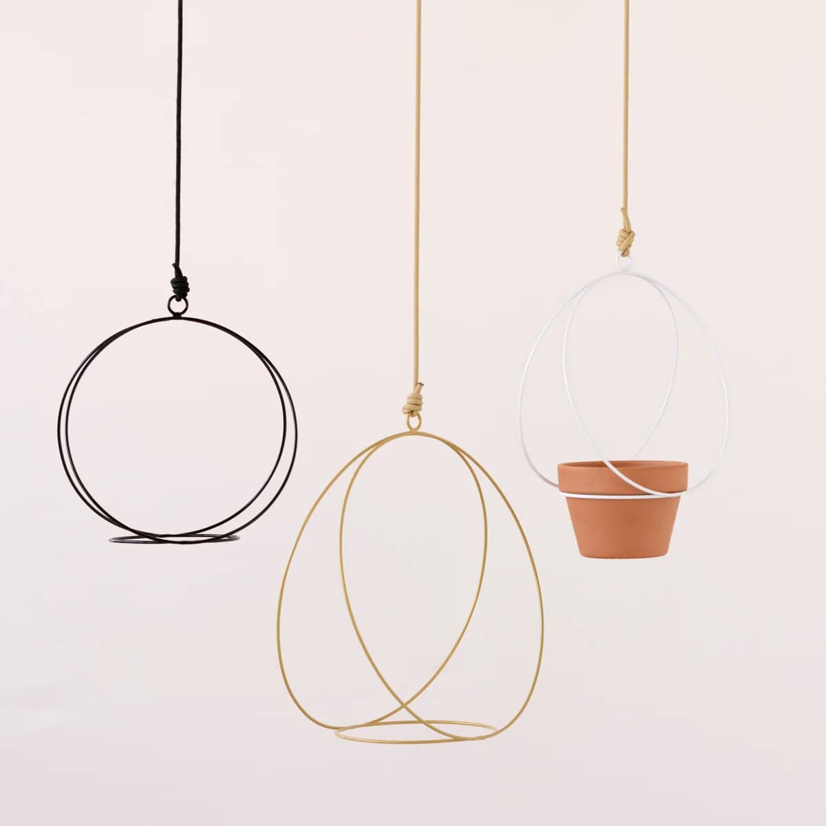 Andro Metal Hanger - White